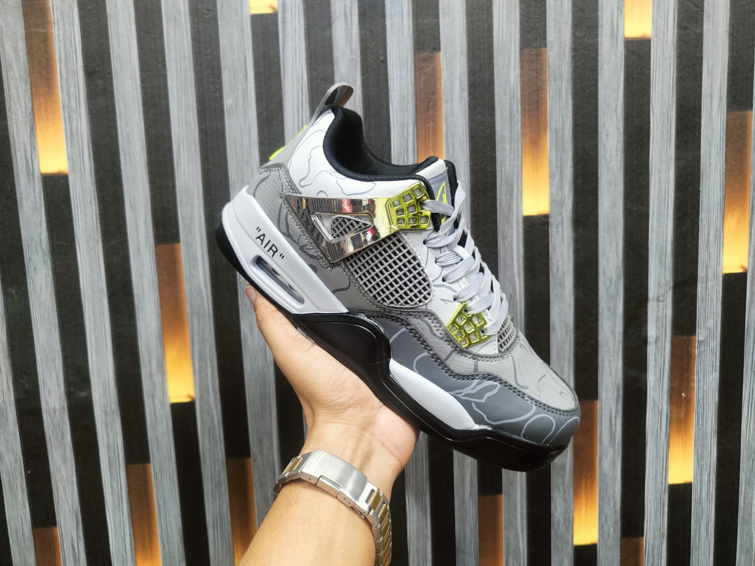 AIR JORDAN 4_GRAY PARROT