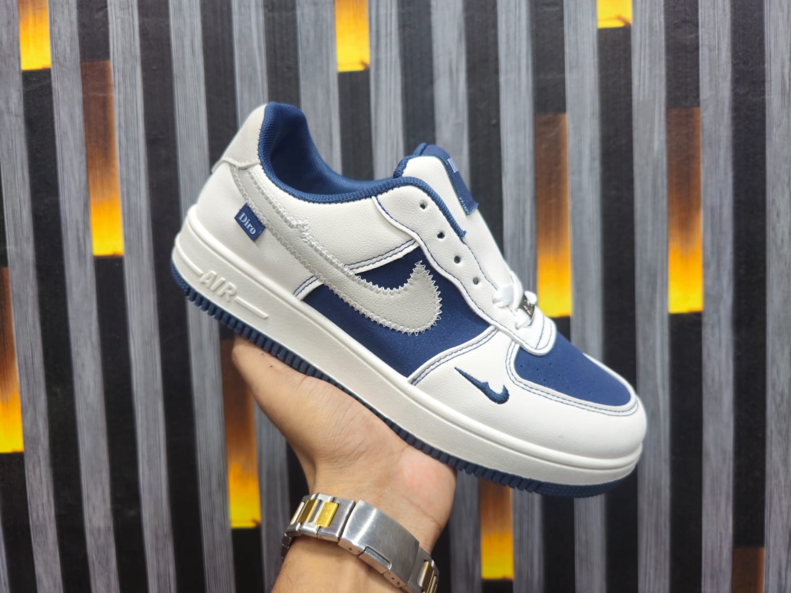 NIKE AIR FORCE 1 LOW