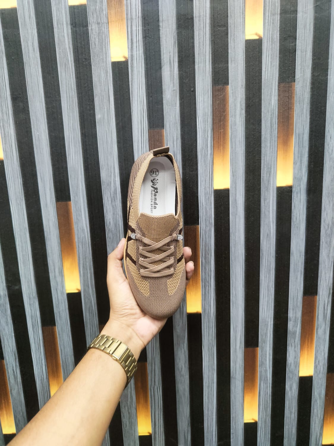Premium Casual Sneakers – Stylish & Comfortable