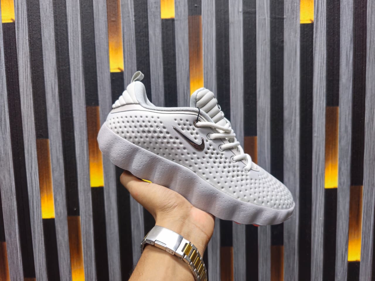 Nike Mind Sneakers – Made in Vietnam -LIGHT GREY image 5