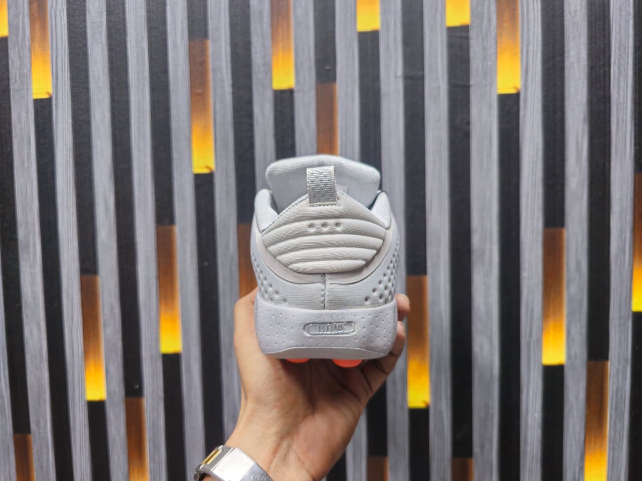 Nike Mind Sneakers – Made in Vietnam -LIGHT GREY image 2