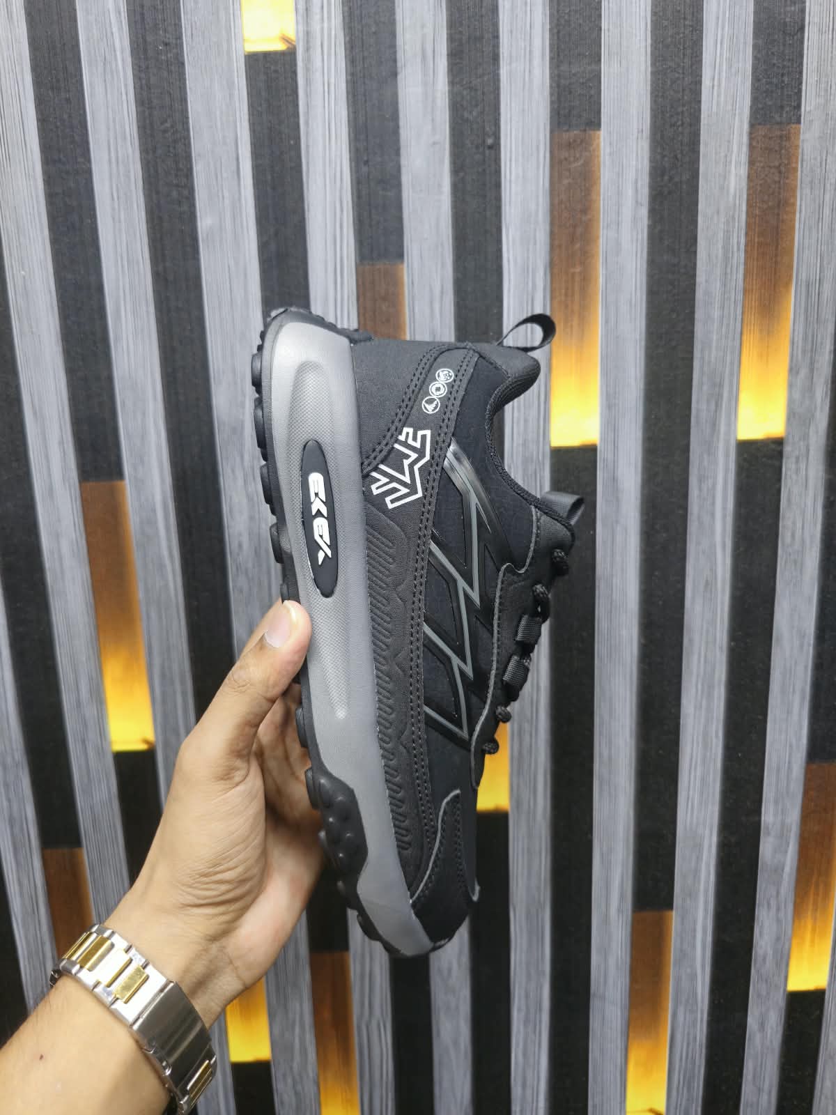 Men's Premium Casual Sneakers image 5