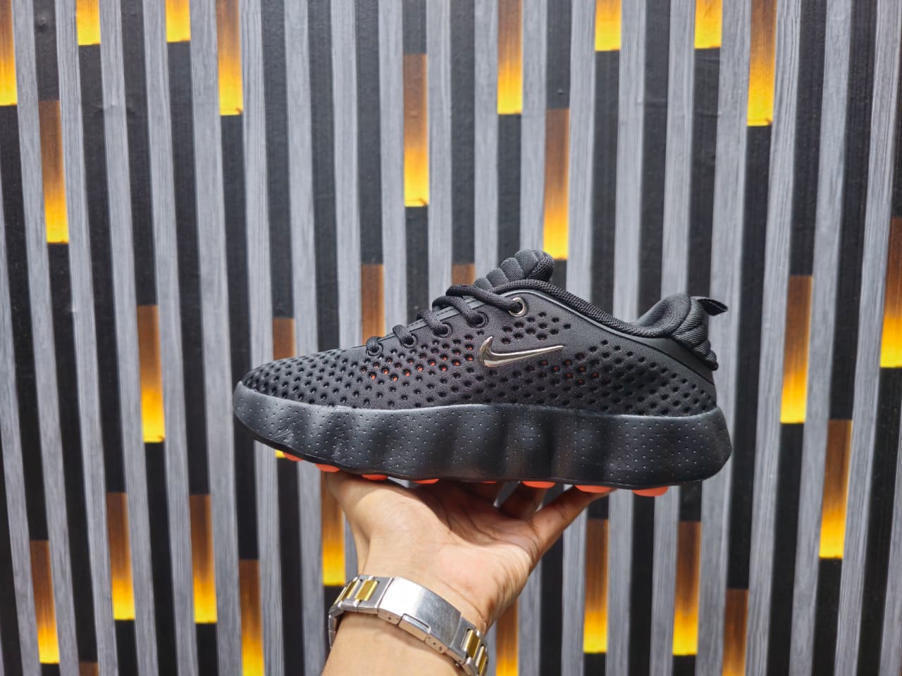 Nike Mind Sneakers – Made in Vietnam -ALL BLACK image 3