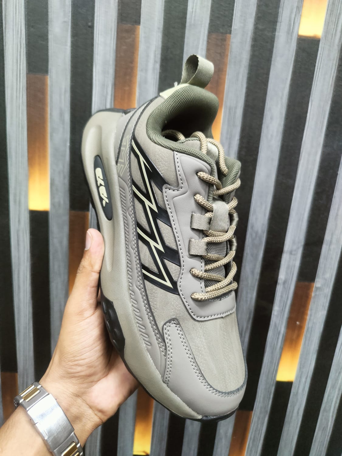 Men's Premium Casual Sneakers image 6