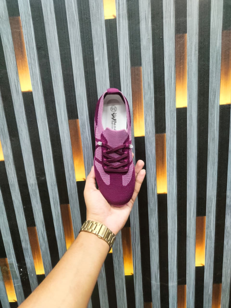 Premium Casual Sneakers – Stylish & Comfortable